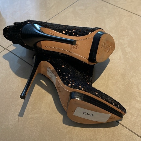 New! Alice + Olivia Ankle Boots – Size 37 (US 6.5) - Picture 4 of 7